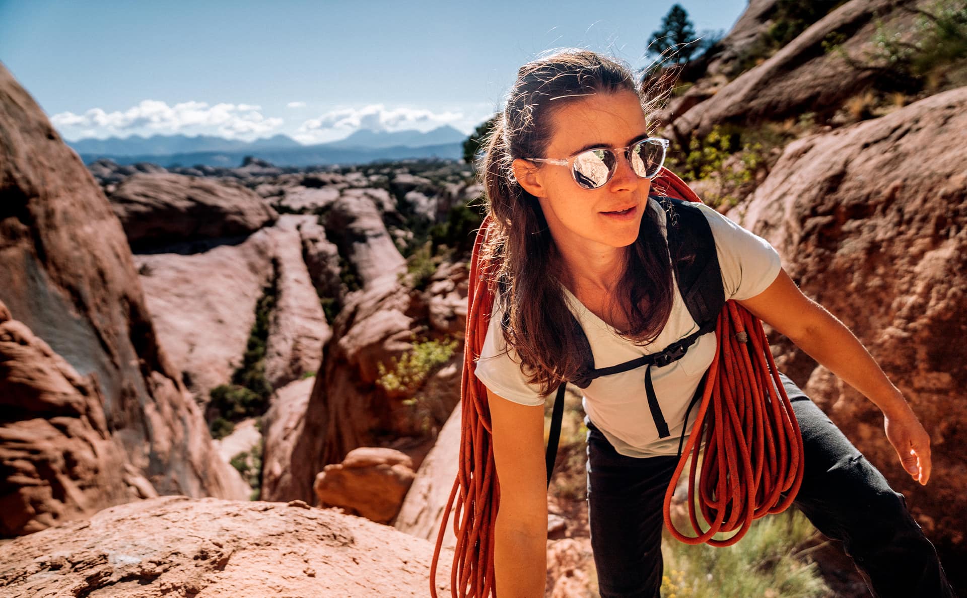 Woman hiking wearing Oslo sunglasses