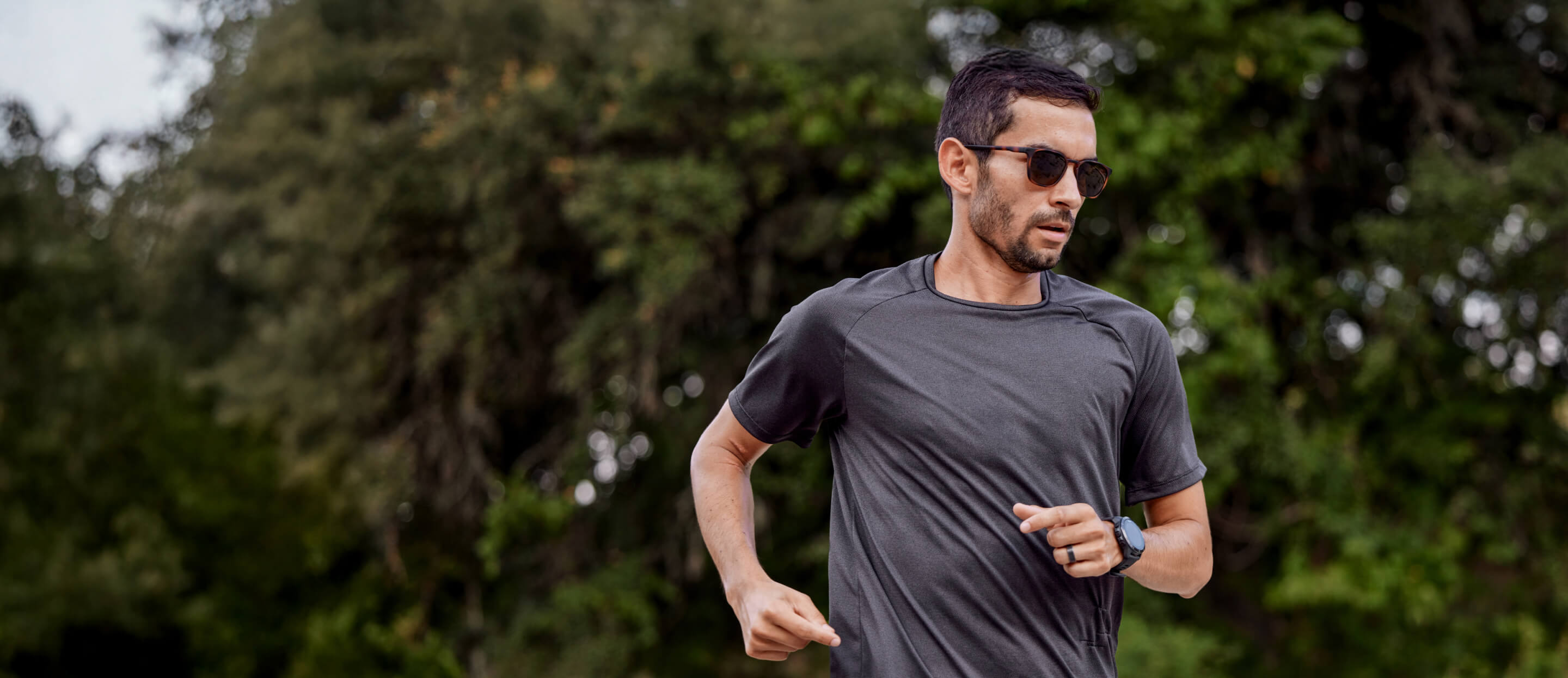 Man jogging in Rory Sunglasses
