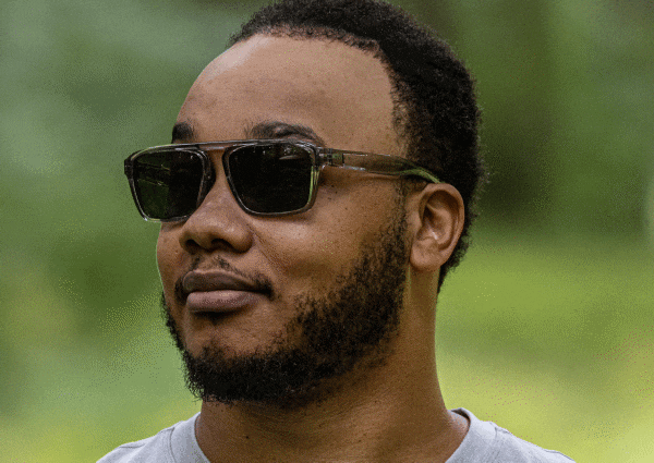Man wearing Estacado XL Sunglasses