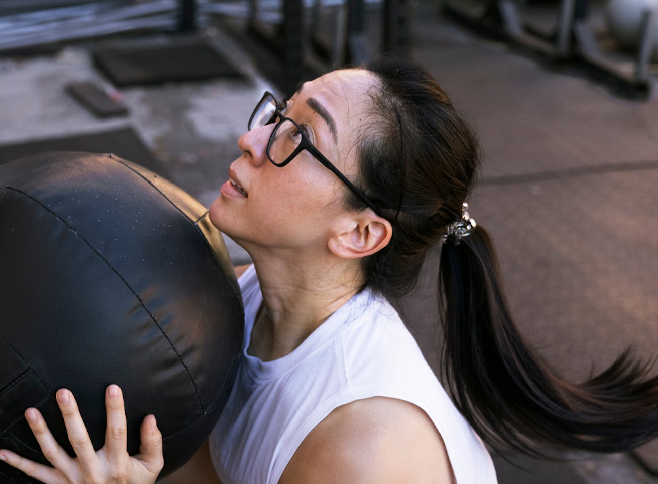 woman in Rory eyeglasses