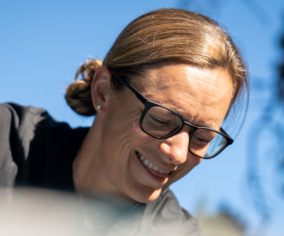 woman in Rory eyeglasses