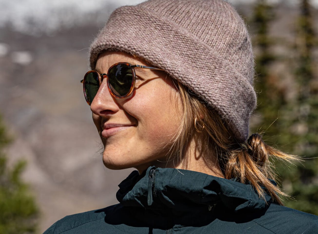 Woman wearing beanie and Alto Sunglasses