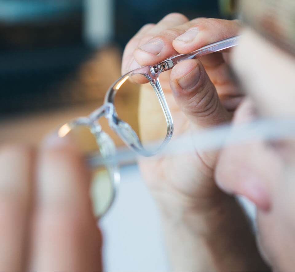 Blue light blocking glasses
