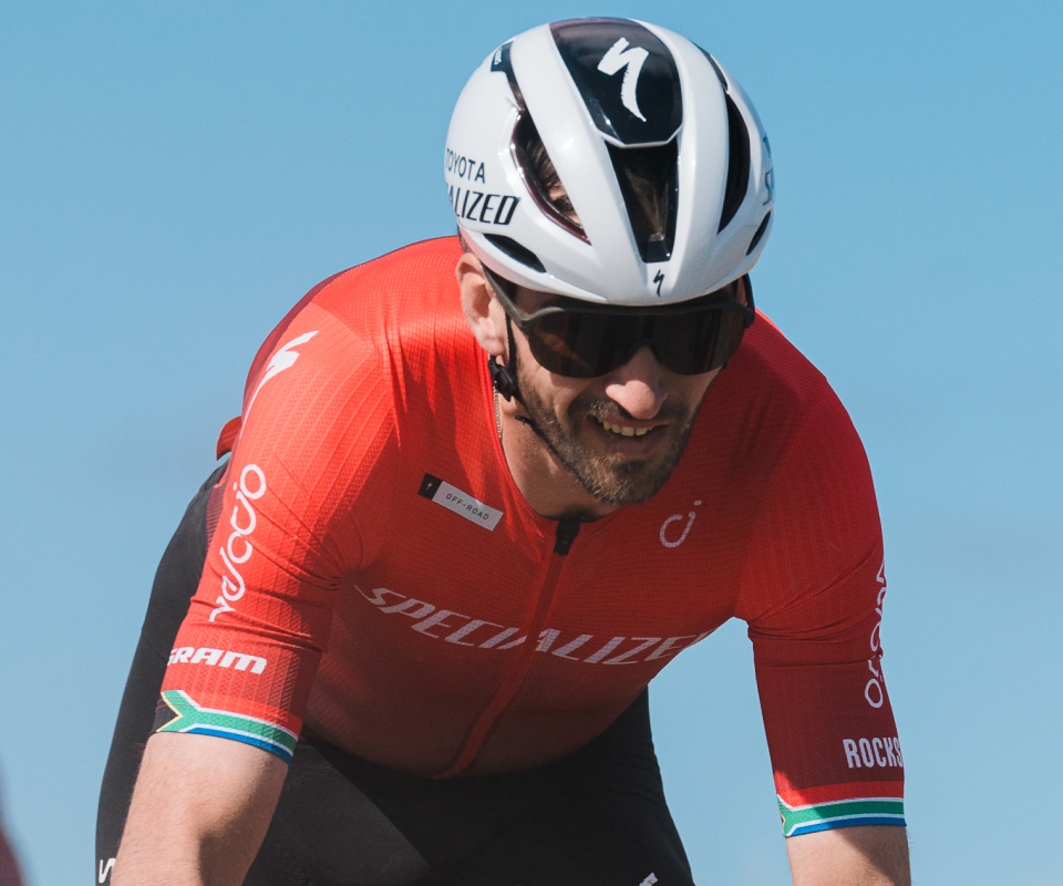 Man cycling in San Remo AIR sunglasses