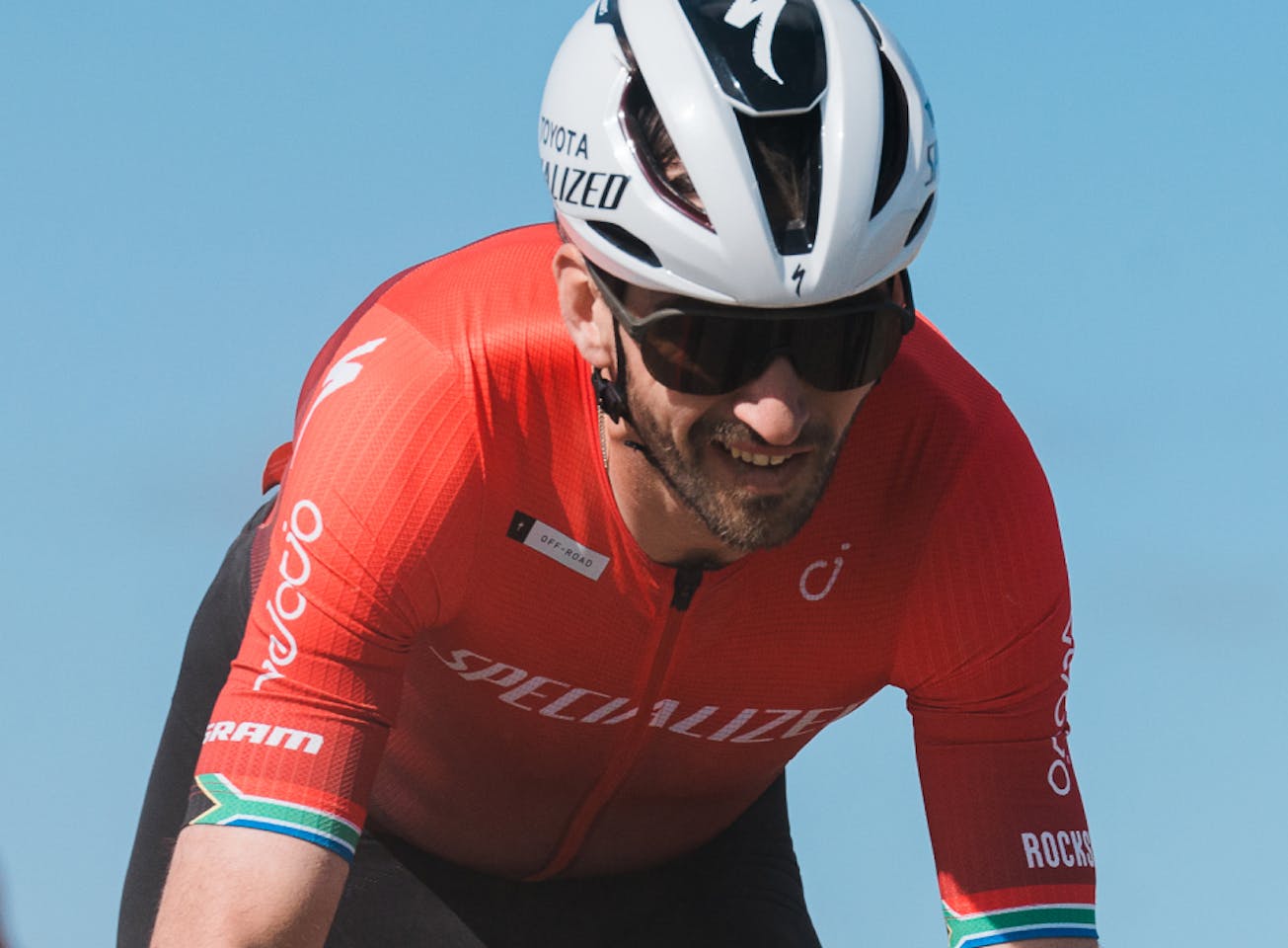 Man cycling in San Remo AIR sunglasses