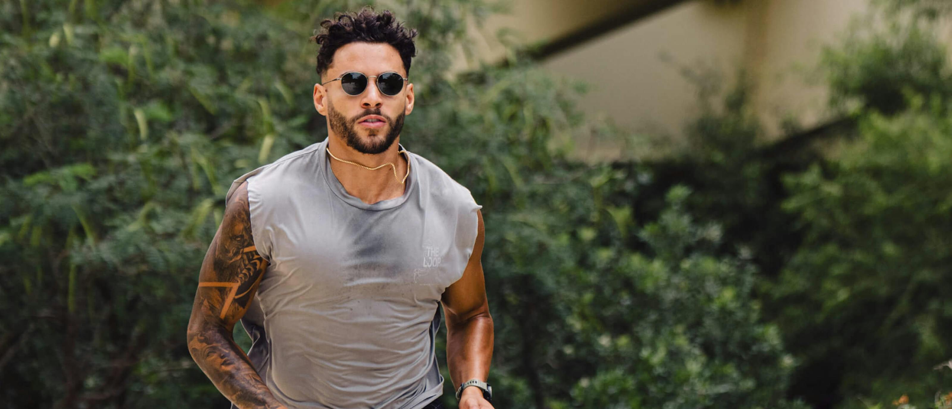 Man running in Alto sunglasses